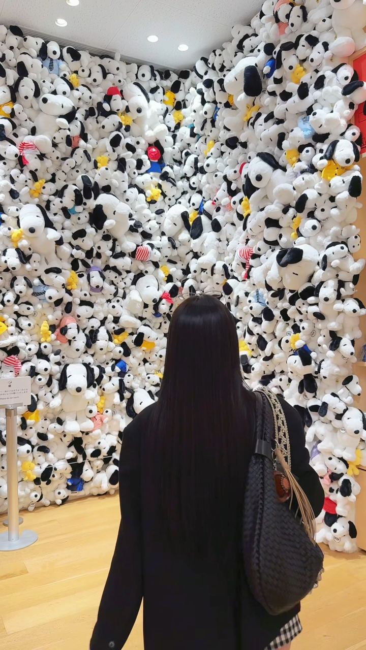展區內的巨型史努比雕塑